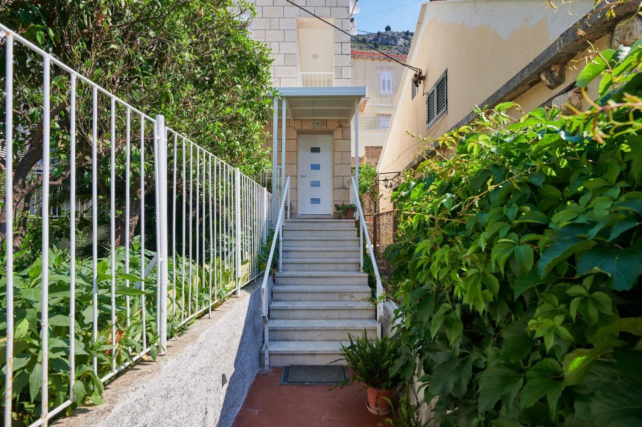 Newly Renovated Apt. Near To Entrance To Old Town Dubrovnik Kültér fotó